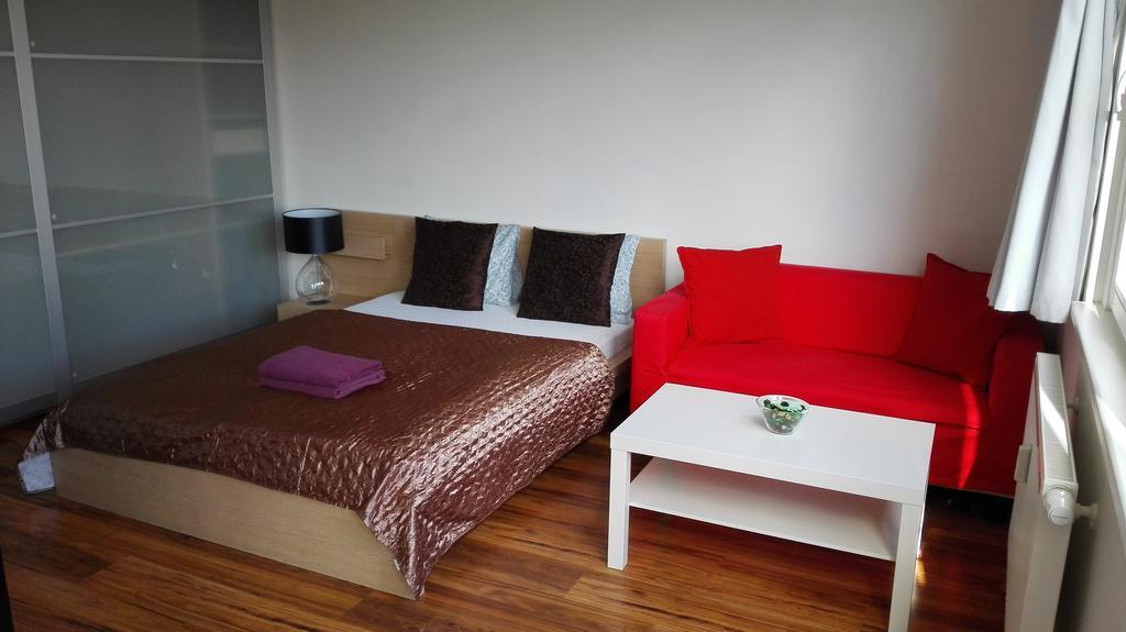 Golden Family Apartments Prague Room photo