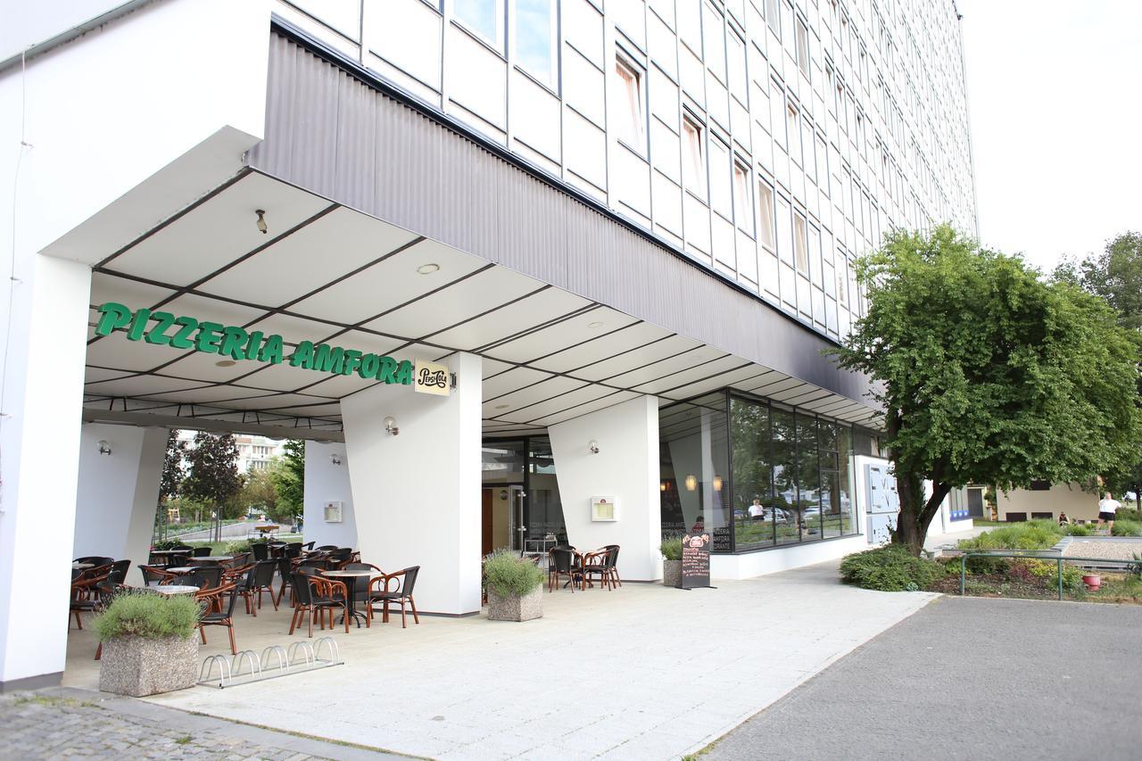 Golden Family Apartments Prague Exterior photo